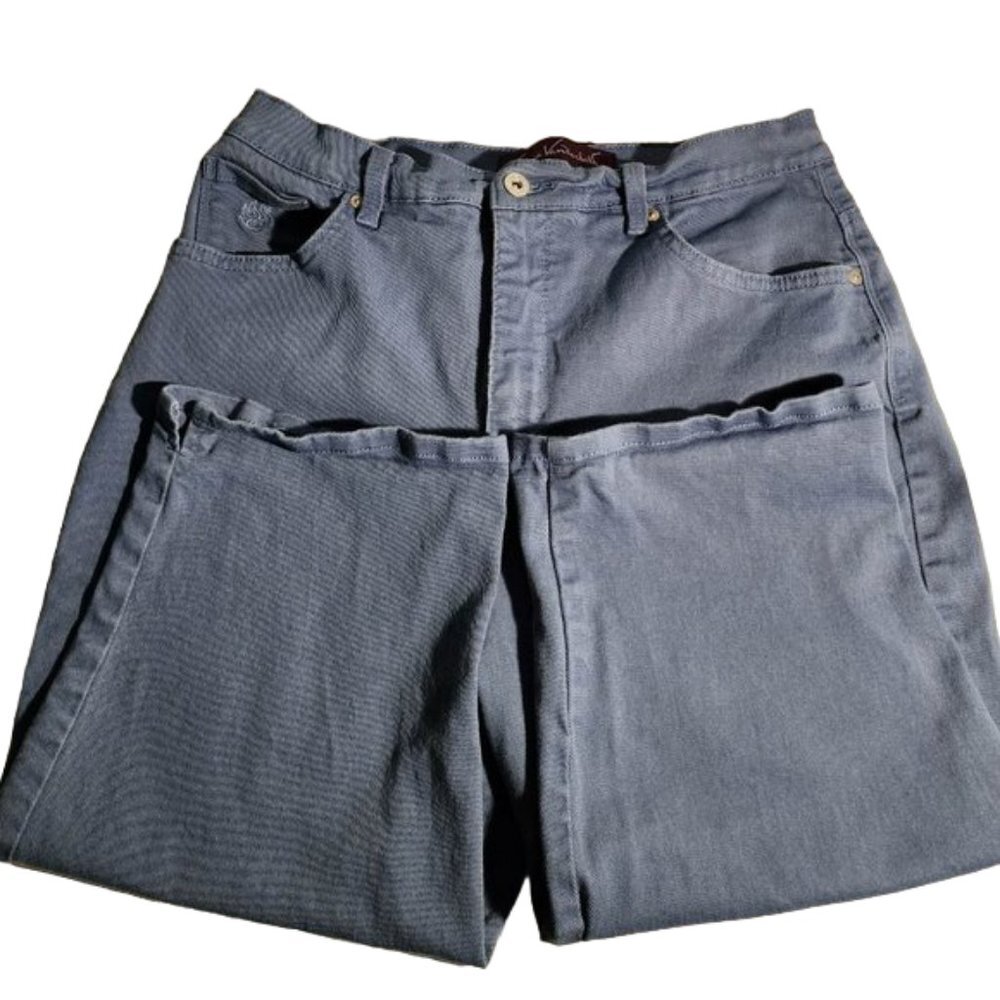 Blue Gloria Vanderbilt Amanda Skimmer Capris with decorative pockets